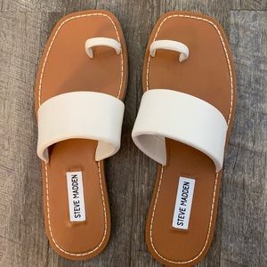 Steve Madden white sandals